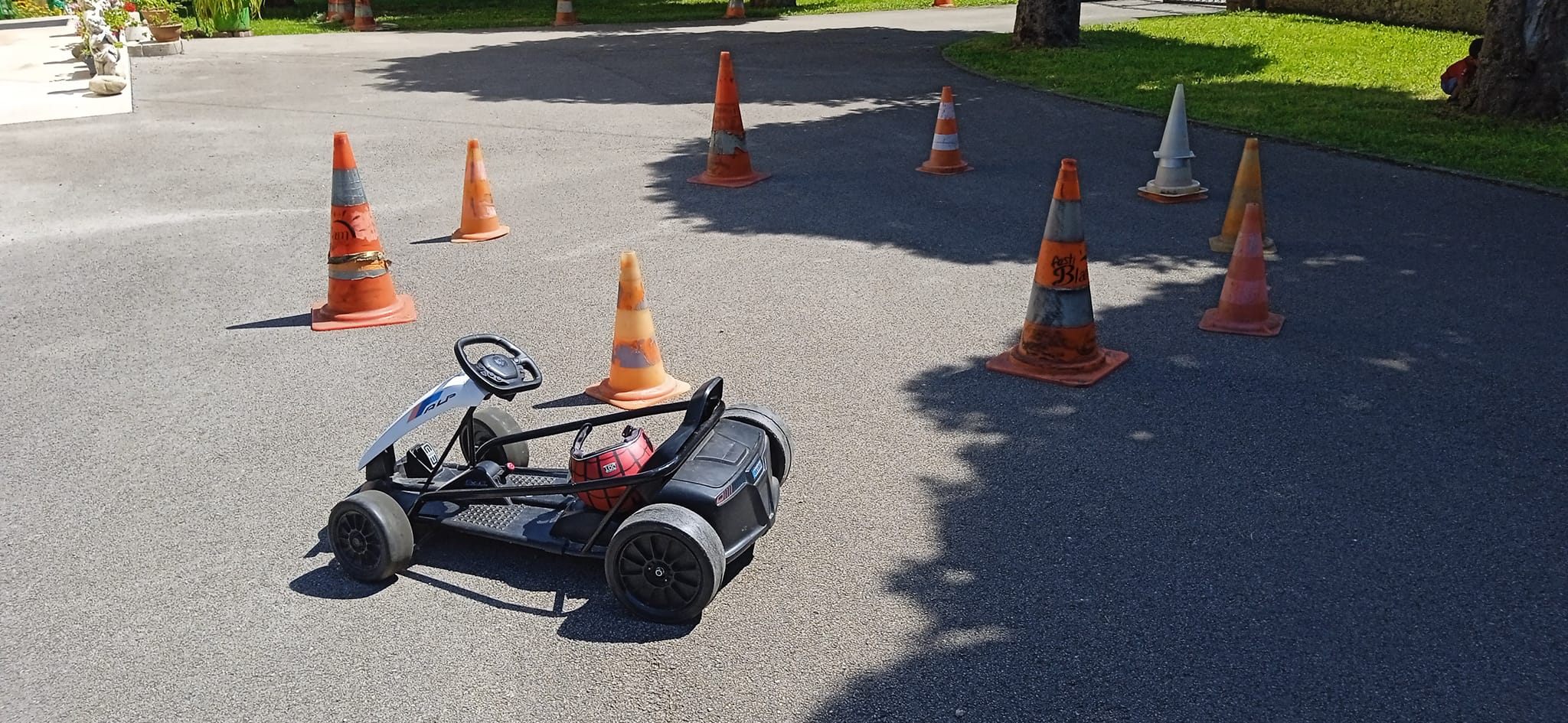 Cercle en karting pour l'entrainement de la maitrise du dérapage