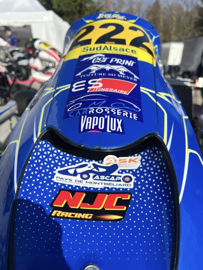 Recherche de sponsors en karting : Exemple de publicité sur kart