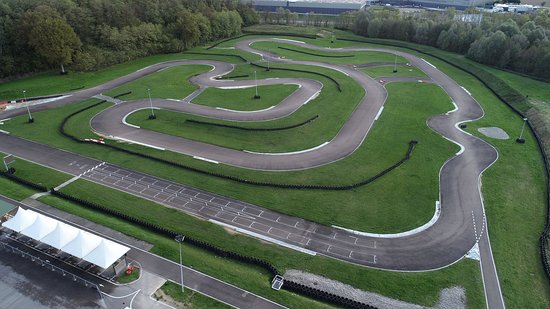Circuit de Bresse : Vue aérienne sur la piste de karting