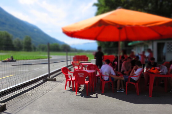 Go-Kart Locarno-Magadino : Terrasse en bordure du circuit